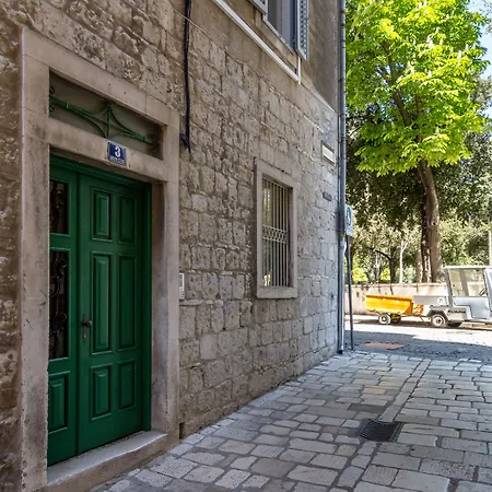 Πανσιόν Pellegrini Luxury
