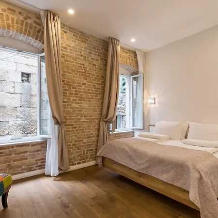Pellegrini Luxury Gæstehus 4*
